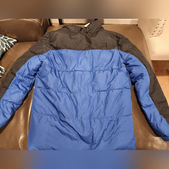 Boys size 14-16 Ralph Lauren Polo puffer jacket. Brand new with Tags. Never worn - Picture 3 of 5